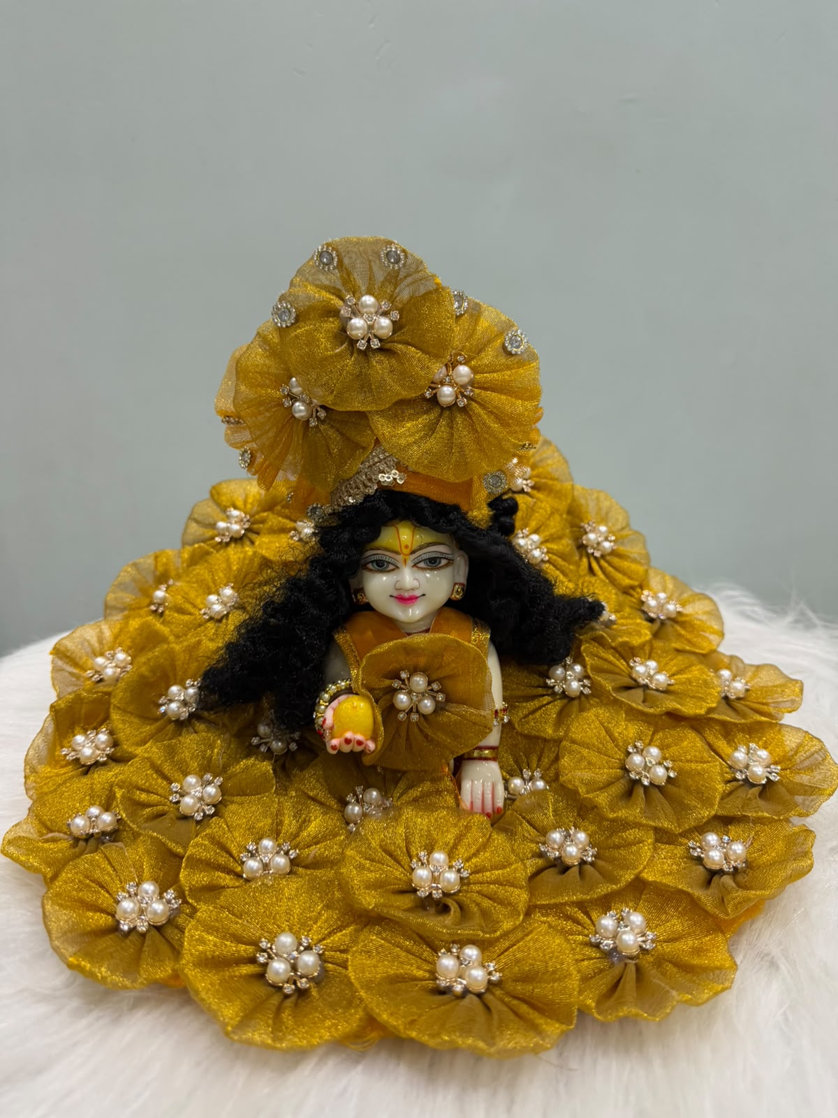 Vrindavan Bloom Premium Laddu Gopal Dress with Floral Mukut & Pearl Mala